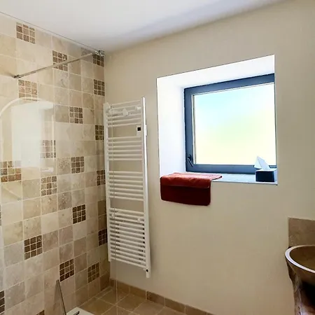 Le Clos Juny, D'hotes